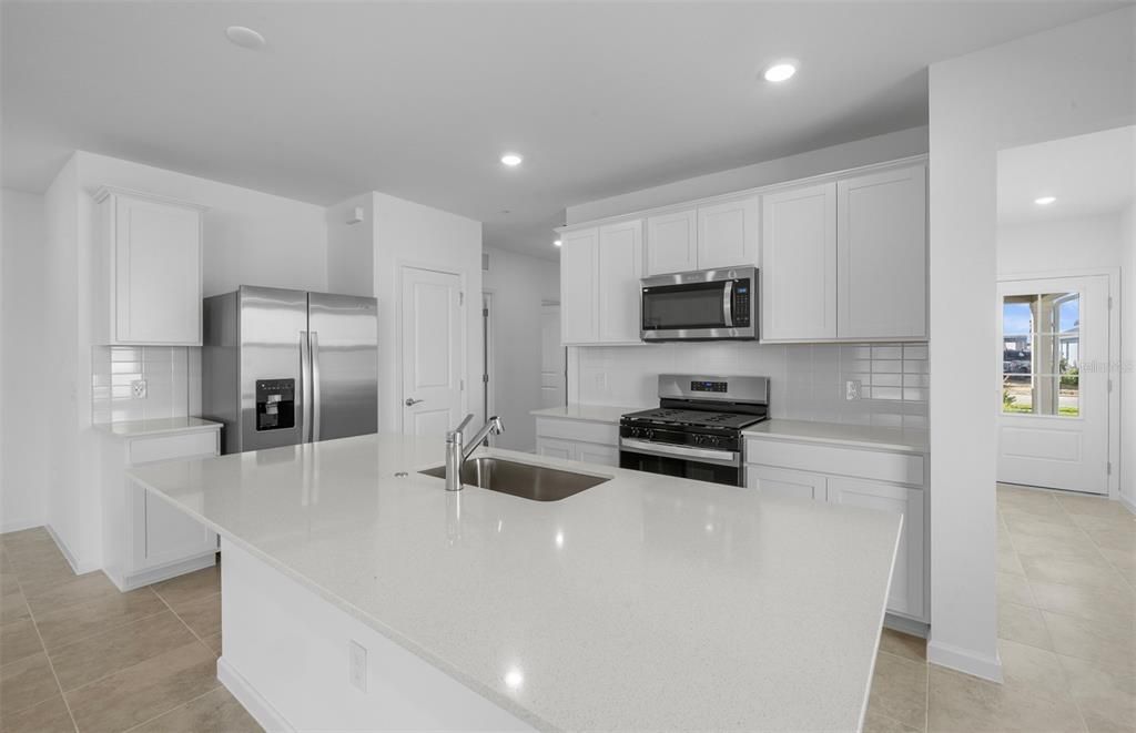 En Venta: $419,690 (4 camas, 2 baños, 1580 Pies cuadrados)