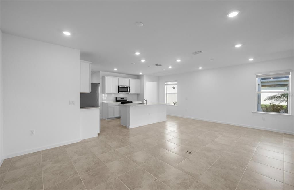 En Venta: $419,690 (4 camas, 2 baños, 1580 Pies cuadrados)