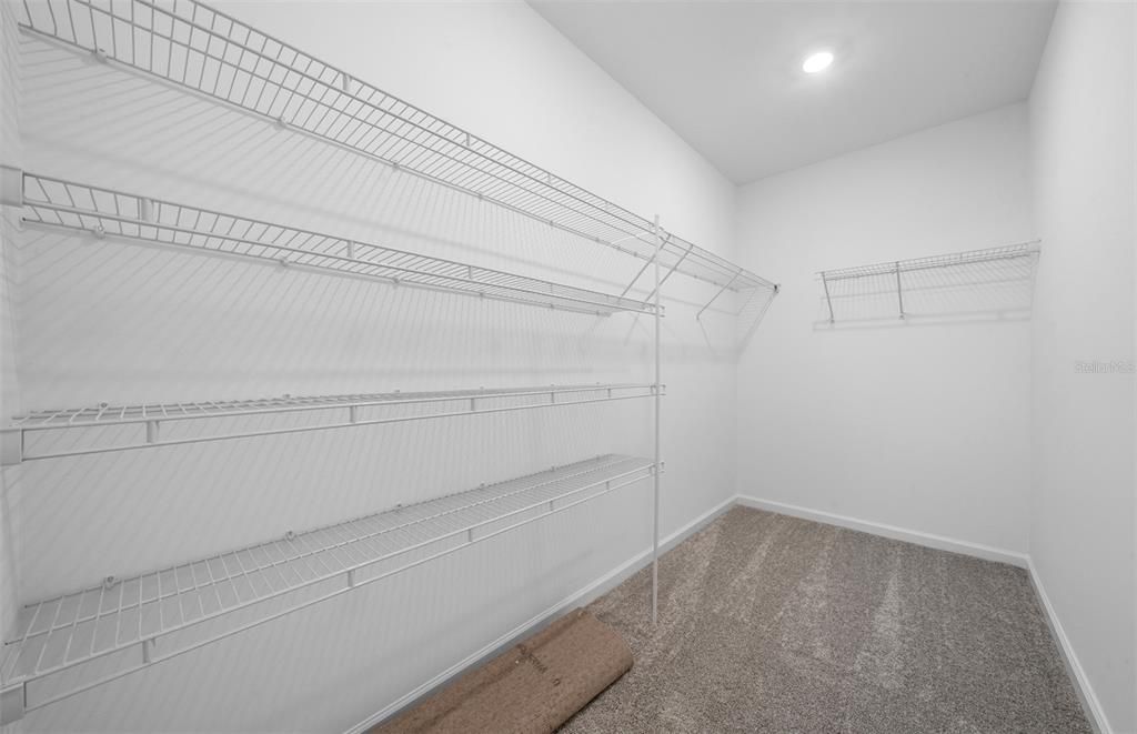 En Venta: $419,690 (4 camas, 2 baños, 1580 Pies cuadrados)