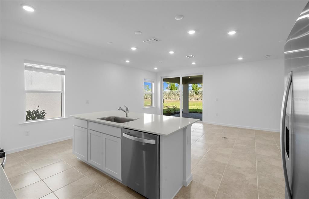 En Venta: $419,690 (4 camas, 2 baños, 1580 Pies cuadrados)