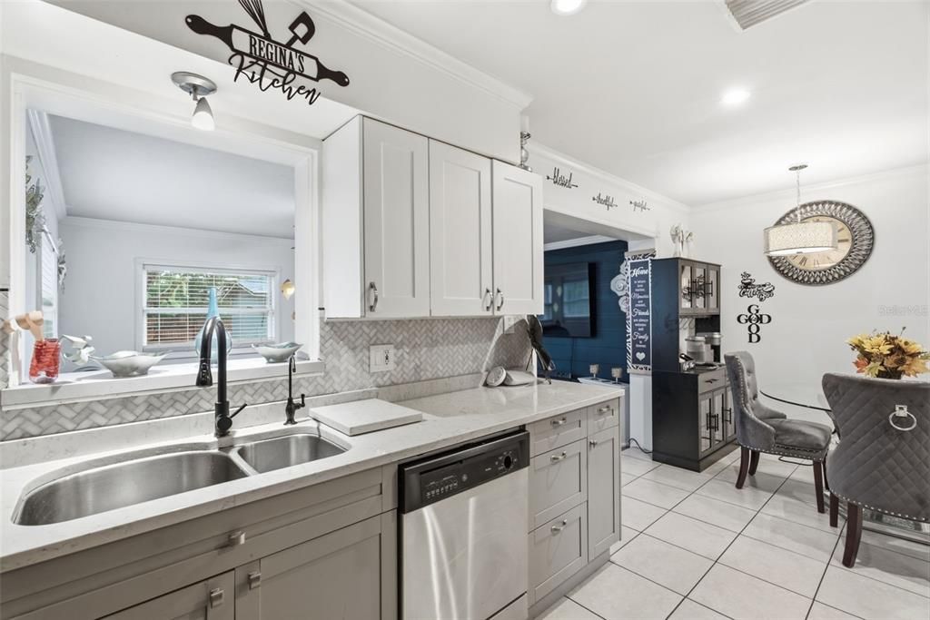 For Sale: $400,000 (4 beds, 2 baths, 1488 Square Feet)