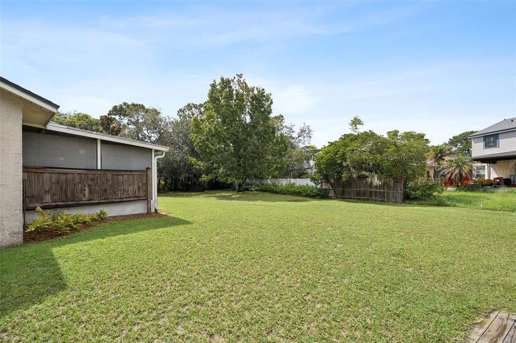 For Sale: $375,000 (4 beds, 2 baths, 1595 Square Feet)