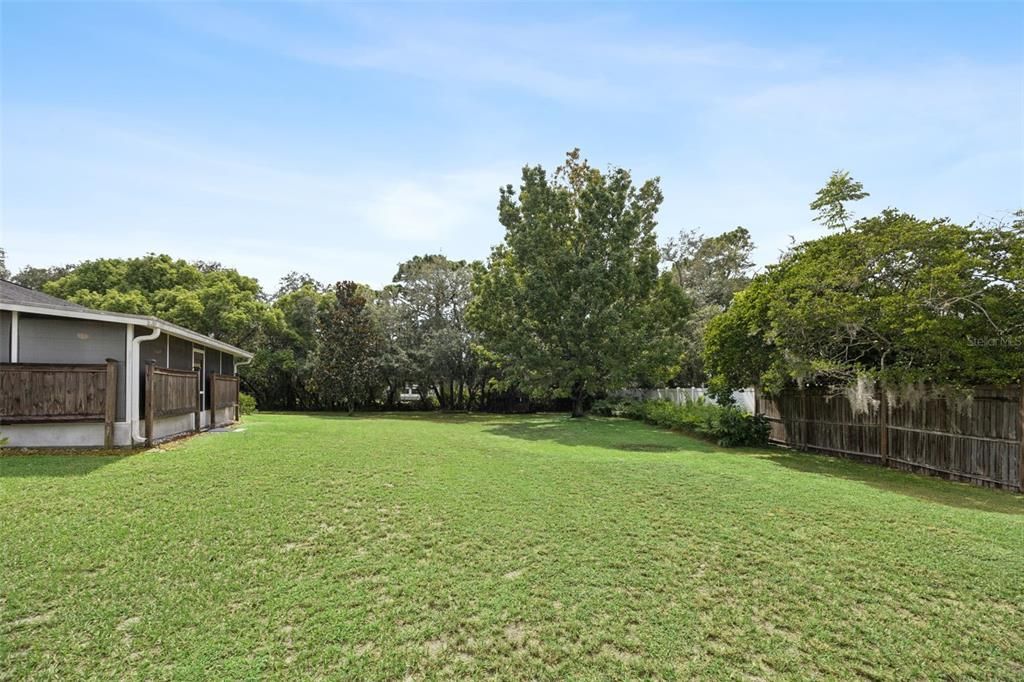 For Sale: $375,000 (4 beds, 2 baths, 1595 Square Feet)