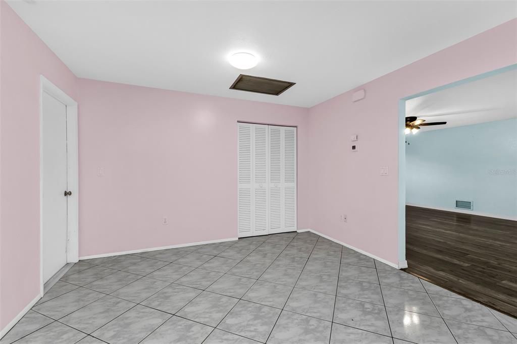 For Sale: $329,000 (3 beds, 2 baths, 1479 Square Feet)