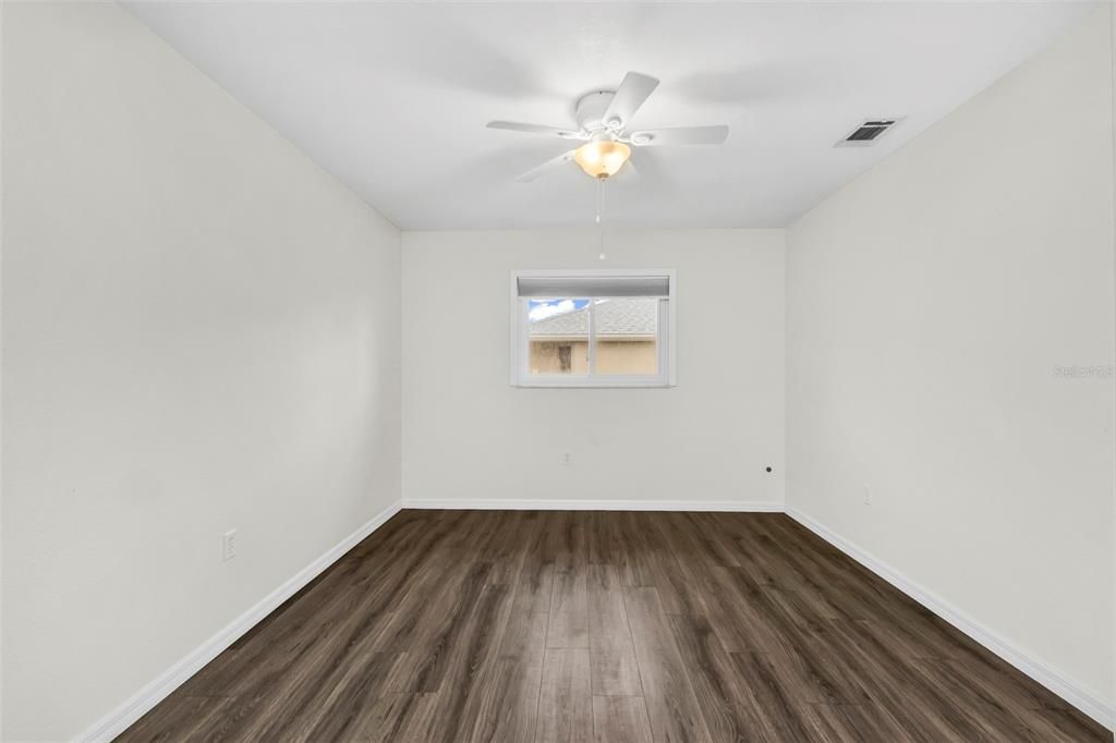 For Sale: $329,000 (3 beds, 2 baths, 1479 Square Feet)