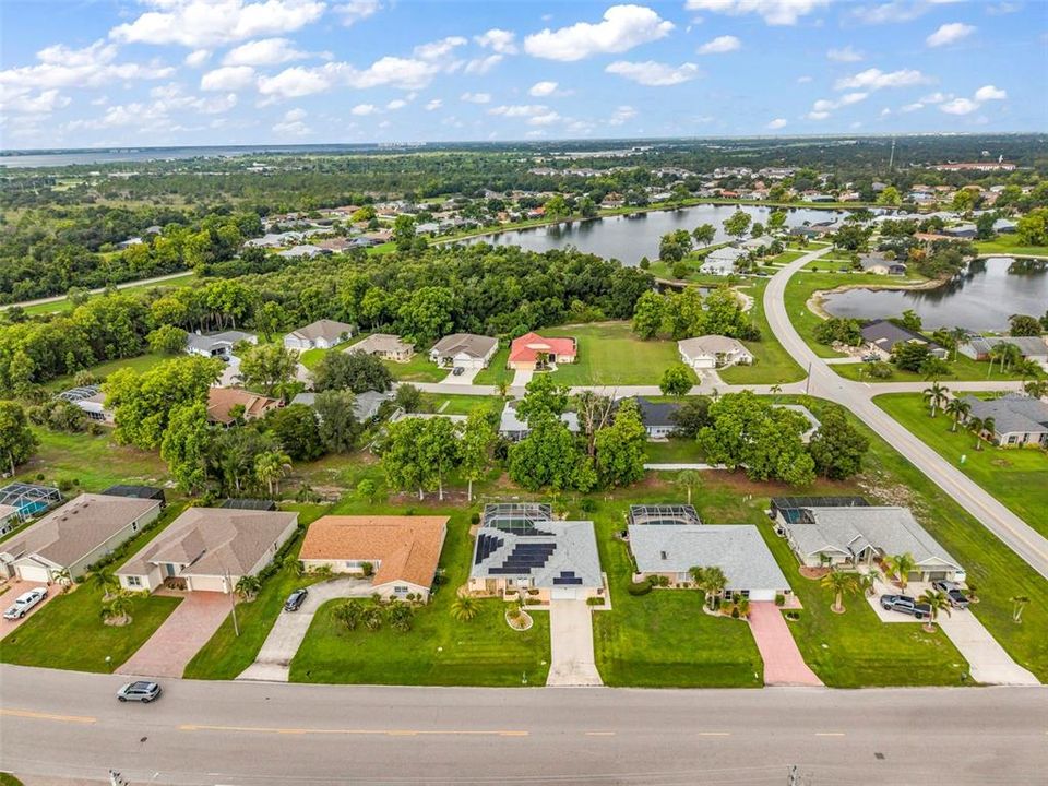 For Sale: $329,000 (3 beds, 2 baths, 1479 Square Feet)