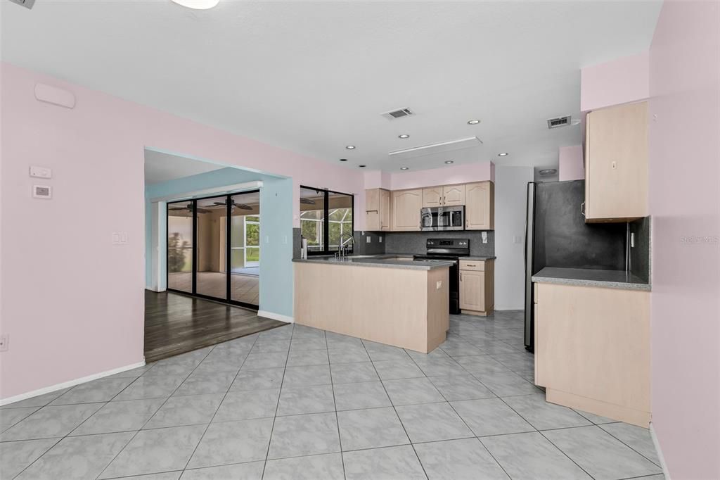 For Sale: $329,000 (3 beds, 2 baths, 1479 Square Feet)