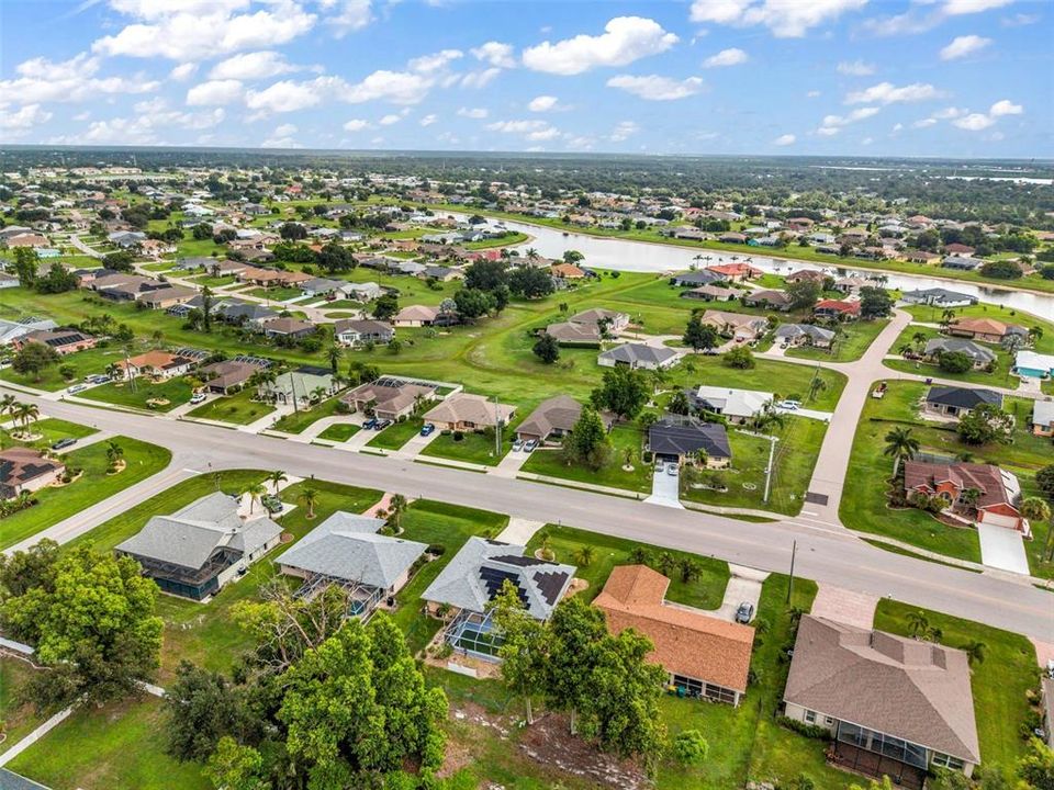 For Sale: $329,000 (3 beds, 2 baths, 1479 Square Feet)