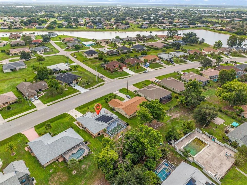 For Sale: $329,000 (3 beds, 2 baths, 1479 Square Feet)