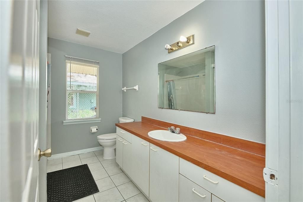 En Venta: $290,000 (3 camas, 1 baños, 1052 Pies cuadrados)