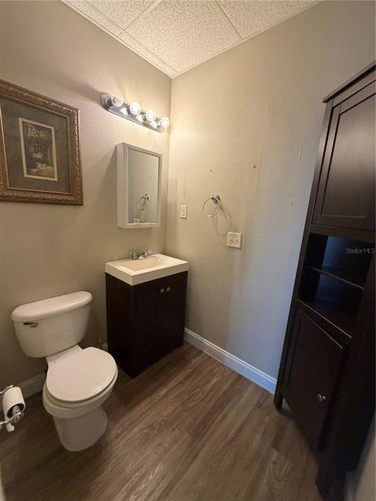 В аренду: $1,400 (2 спален, 1 ванн, 1500 Квадратных фут)