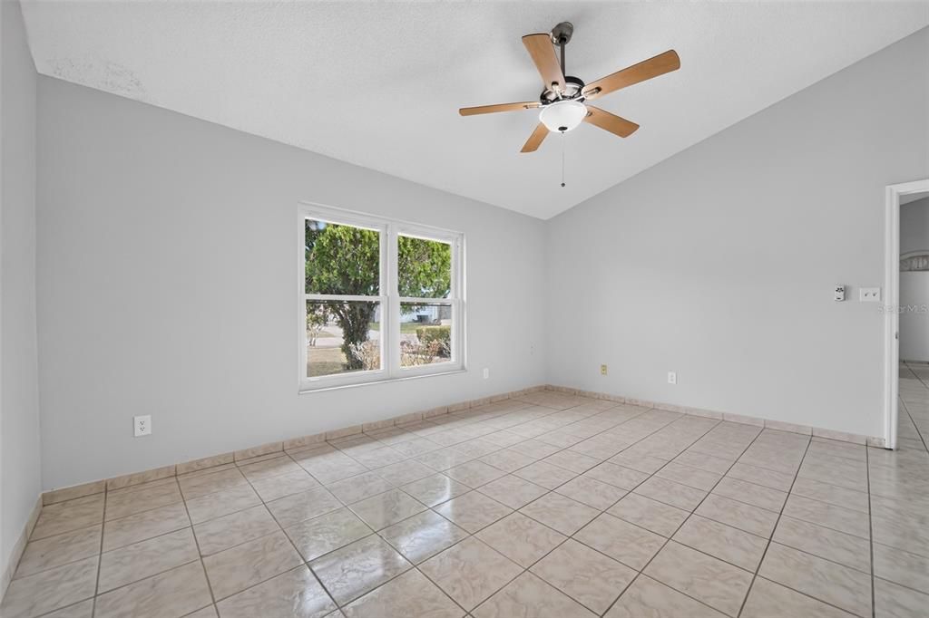 En Venta: $399,900 (3 camas, 2 baños, 1695 Pies cuadrados)