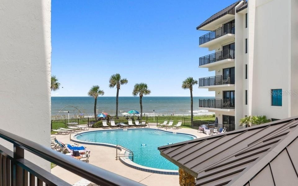 For Sale: $380,000 (2 beds, 2 baths, 1013 Square Feet)