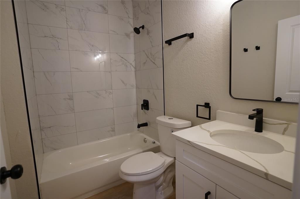 В аренду: $1,650 (3 спален, 2 ванн, 1098 Квадратных фут)