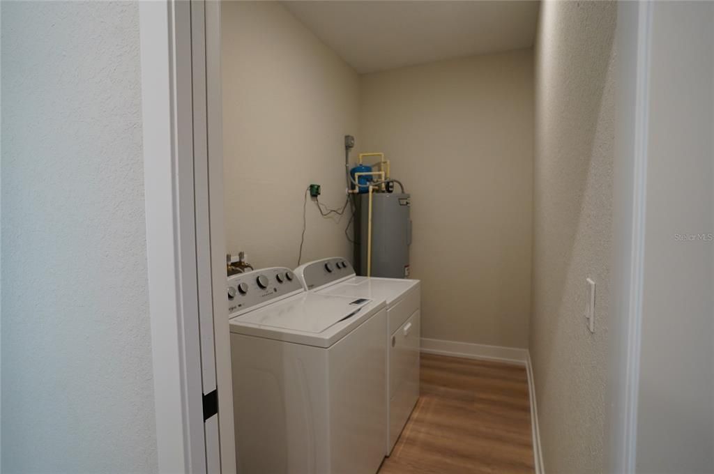 В аренду: $1,650 (3 спален, 2 ванн, 1098 Квадратных фут)