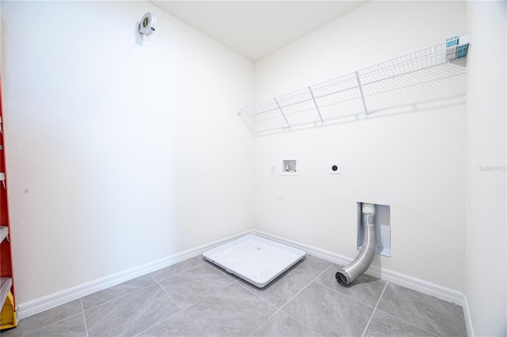 For Sale: $344,900 (5 beds, 3 baths, 2342 Square Feet)