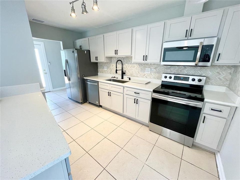 В аренду: $2,900 (3 спален, 2 ванн, 1278 Квадратных фут)