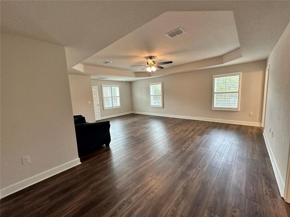 For Rent: $2,000 (3 beds, 2 baths, 1788 Square Feet)