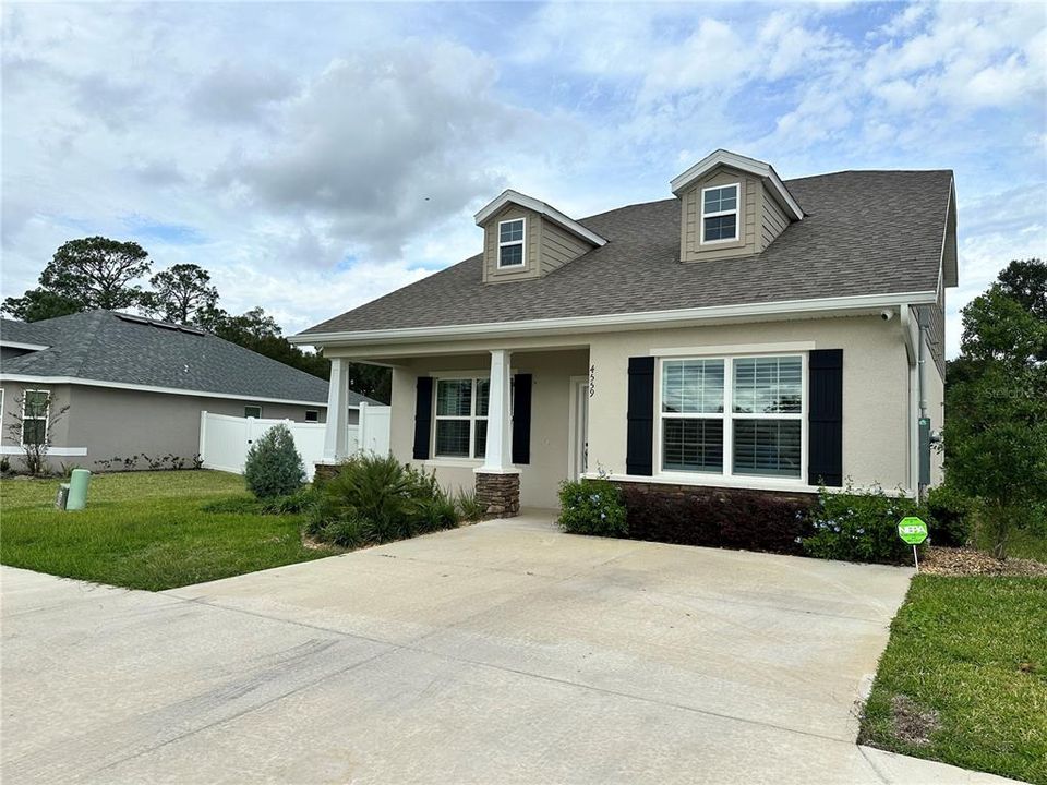 For Rent: $2,000 (3 beds, 2 baths, 1788 Square Feet)