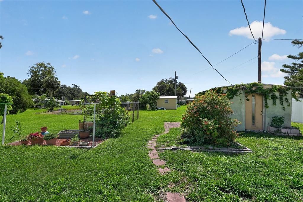 En Venta: $229,900 (4 camas, 2 baños, 2000 Pies cuadrados)