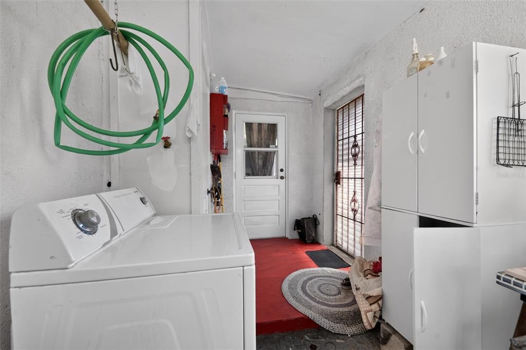 En Venta: $229,900 (4 camas, 2 baños, 2000 Pies cuadrados)