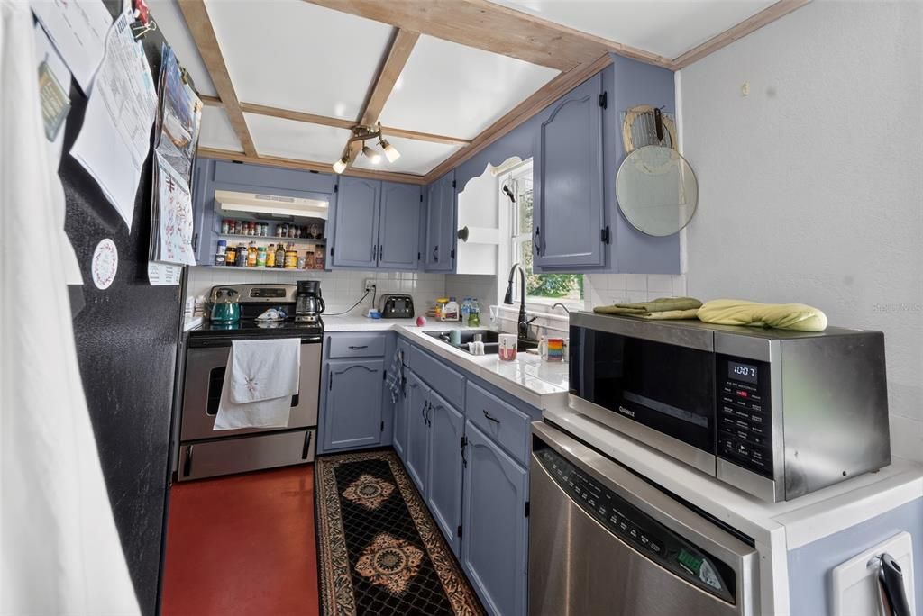 En Venta: $229,900 (4 camas, 2 baños, 2000 Pies cuadrados)
