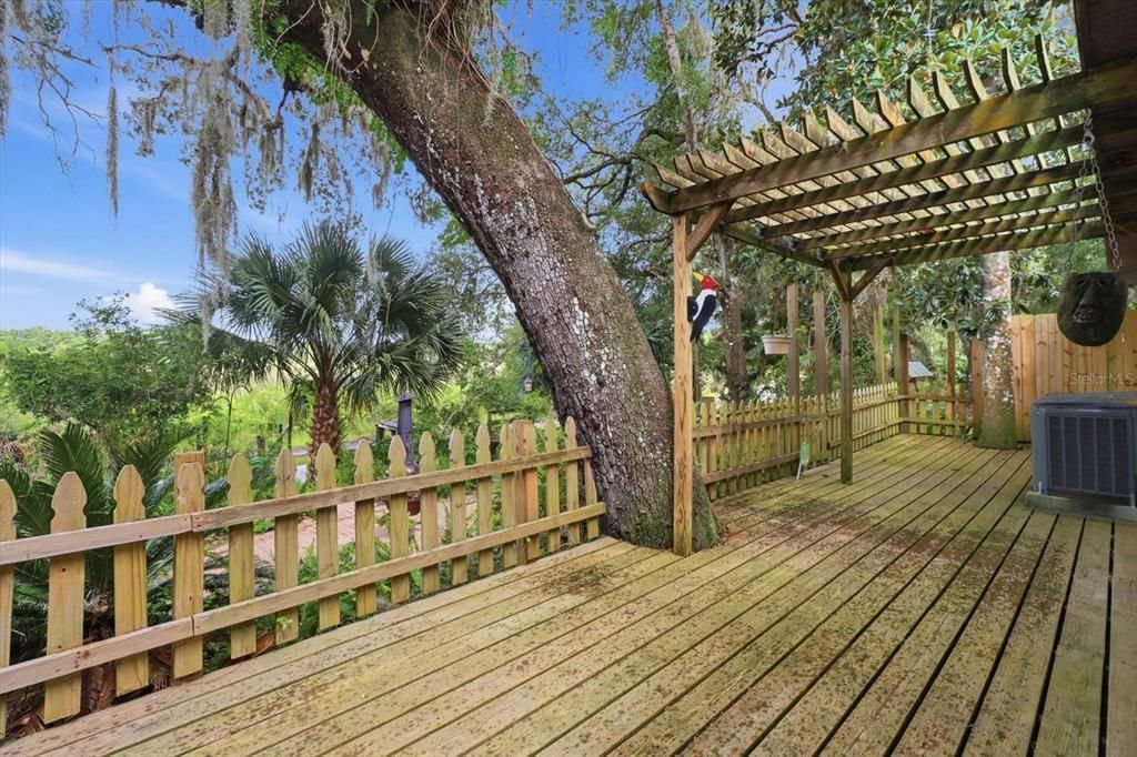 En Venta: $299,000 (2 camas, 2 baños, 1372 Pies cuadrados)