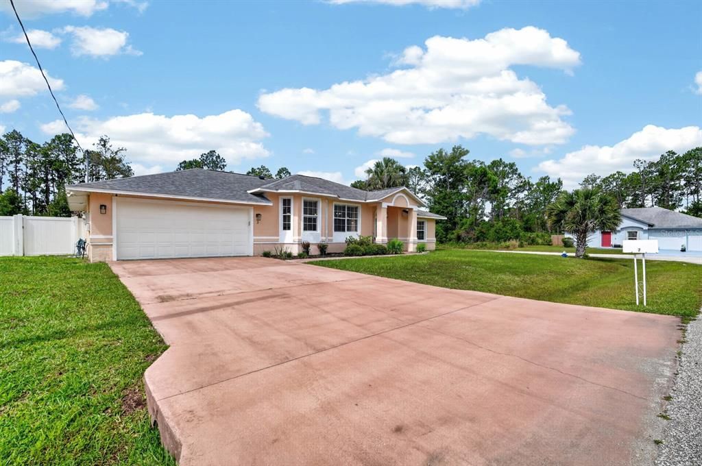 На продажу: $289,900 (3 спален, 2 ванн, 1397 Квадратных фут)