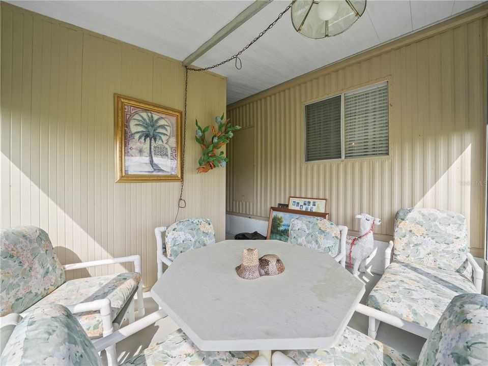 En Venta: $123,000 (2 camas, 2 baños, 1064 Pies cuadrados)
