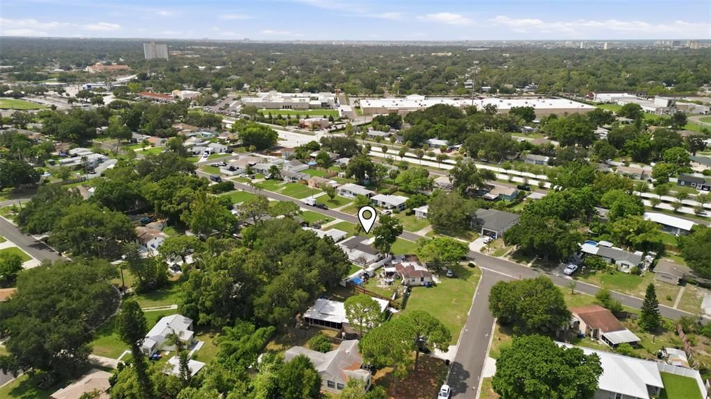 For Sale: $399,000 (2 beds, 1 baths, 804 Square Feet)