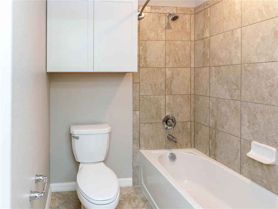 На продажу: $999,000 (5 спален, 3 ванн, 3234 Квадратных фут)