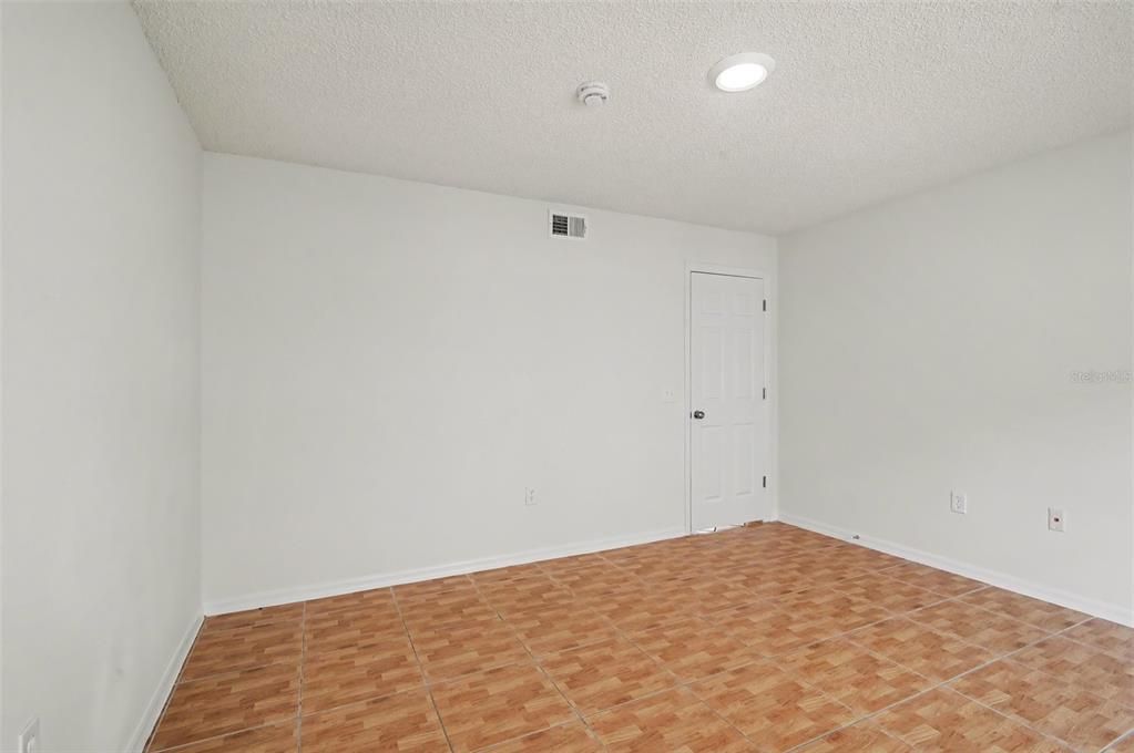 For Sale: $474,900 (4 beds, 2 baths, 2222 Square Feet)