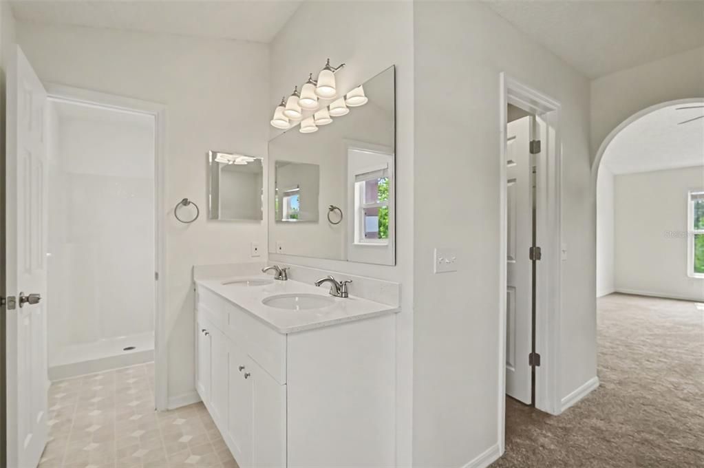 For Sale: $474,900 (4 beds, 2 baths, 2222 Square Feet)