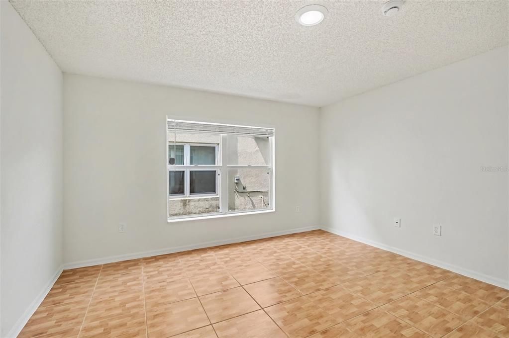 For Sale: $474,900 (4 beds, 2 baths, 2222 Square Feet)