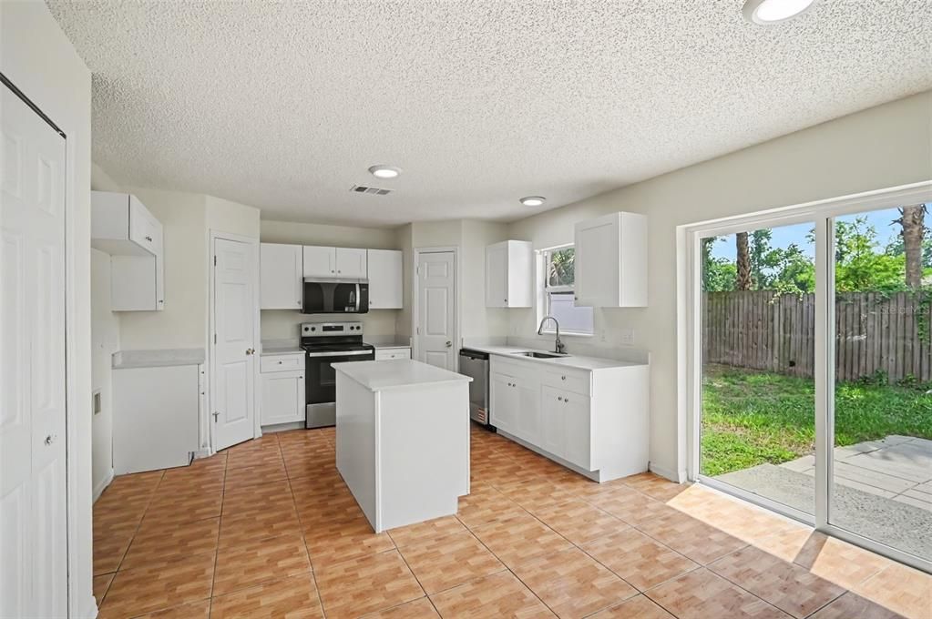 For Sale: $474,900 (4 beds, 2 baths, 2222 Square Feet)