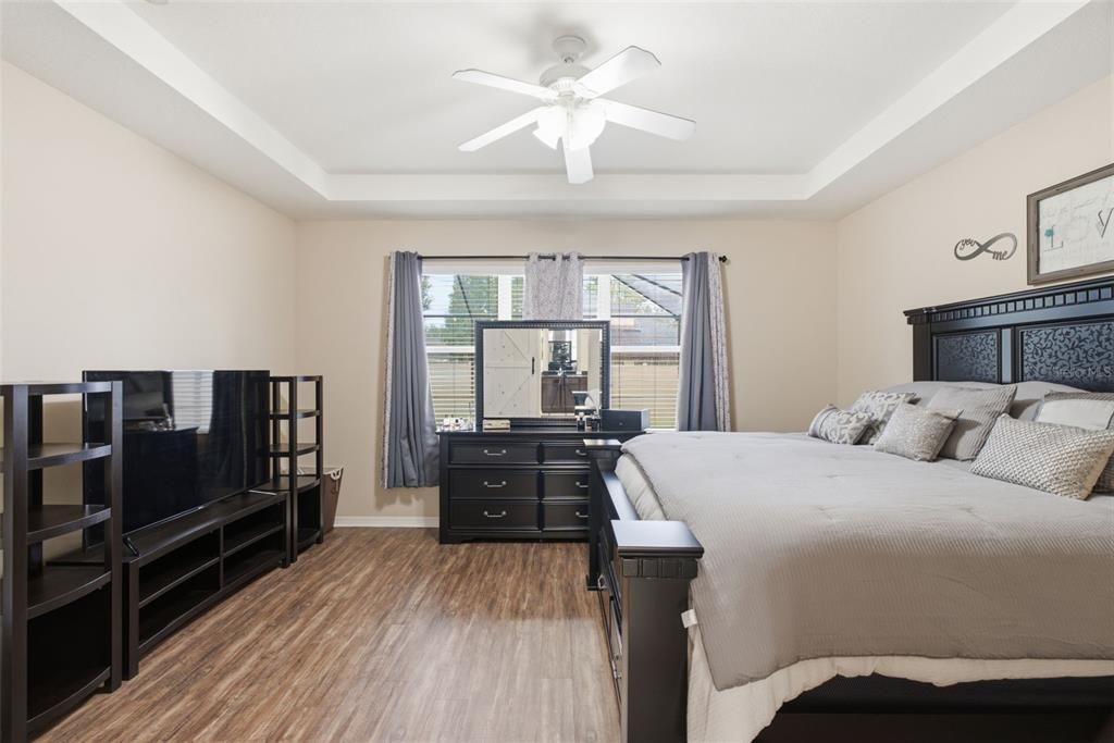 En Venta: $615,000 (4 camas, 3 baños, 2319 Pies cuadrados)