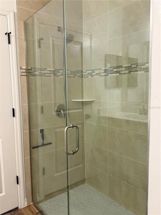 На продажу: $399,900 (5 спален, 2 ванн, 2079 Квадратных фут)