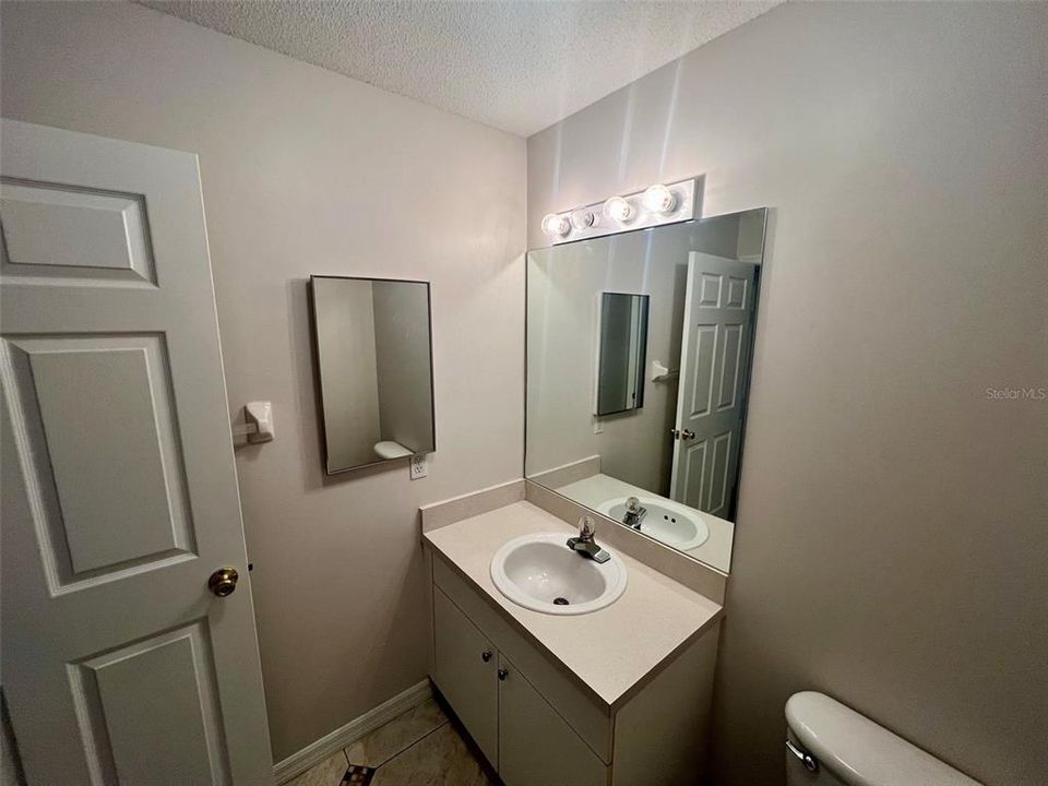 В аренду: $1,750 (2 спален, 2 ванн, 957 Квадратных фут)