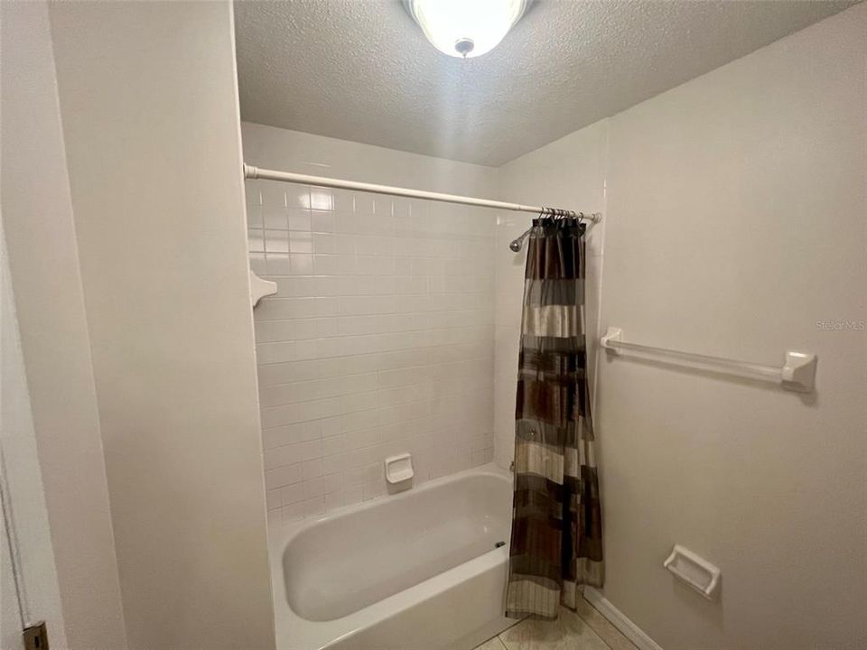 В аренду: $1,750 (2 спален, 2 ванн, 957 Квадратных фут)