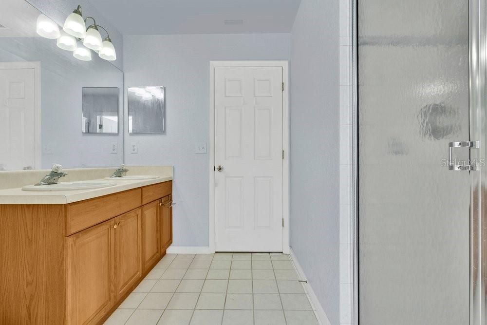 For Sale: $342,000 (3 beds, 2 baths, 1538 Square Feet)