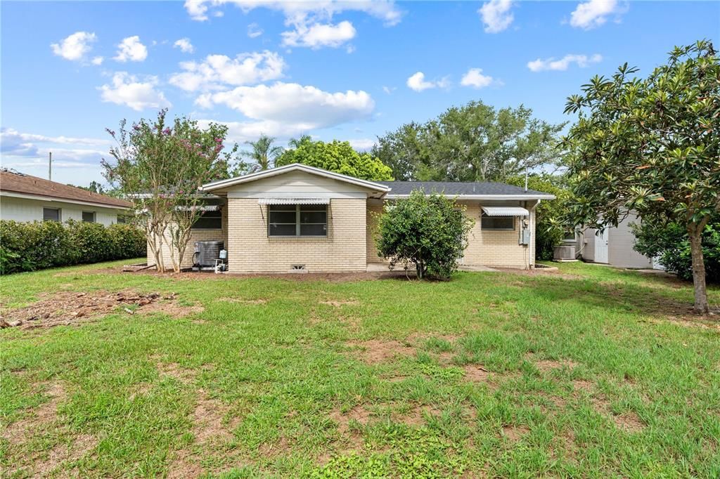 En Venta: $299,900 (3 camas, 2 baños, 1256 Pies cuadrados)