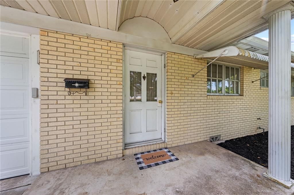 En Venta: $299,900 (3 camas, 2 baños, 1256 Pies cuadrados)