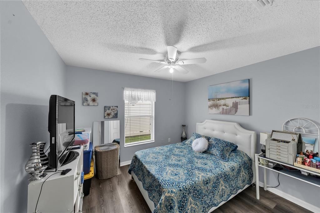 Activo con contrato: $455,000 (4 camas, 2 baños, 2016 Pies cuadrados)