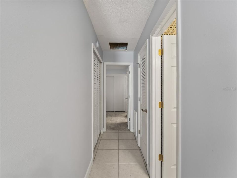 На продажу: $379,900 (2 спален, 2 ванн, 851 Квадратных фут)