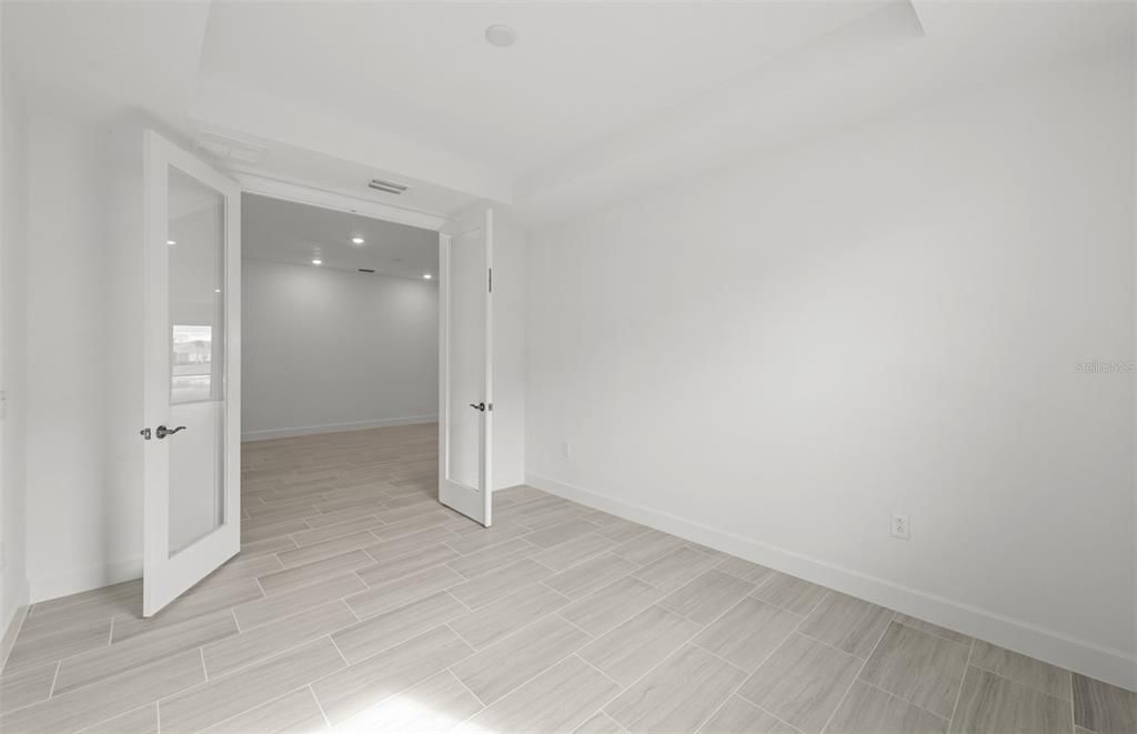 En Venta: $675,000 (3 camas, 3 baños, 2778 Pies cuadrados)