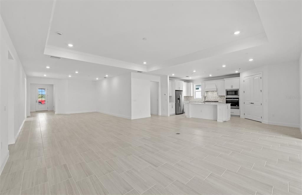 En Venta: $675,000 (3 camas, 3 baños, 2778 Pies cuadrados)