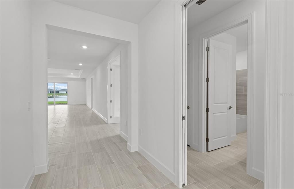 En Venta: $675,000 (3 camas, 3 baños, 2778 Pies cuadrados)