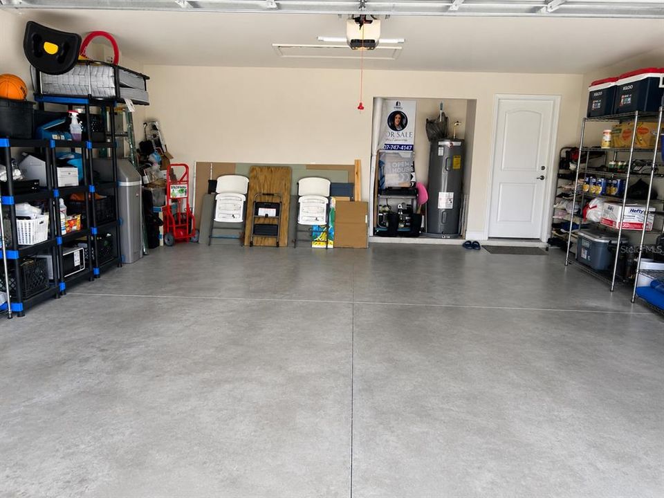 For Sale: $369,000 (5 beds, 3 baths, 2302 Square Feet)