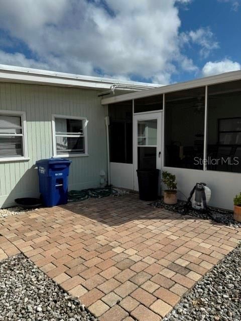 For Rent: $2,700 (3 beds, 2 baths, 1234 Square Feet)