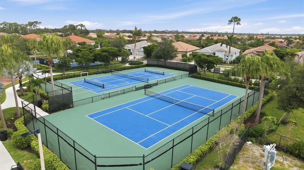 En Venta: $485,000 (3 camas, 2 baños, 1936 Pies cuadrados)